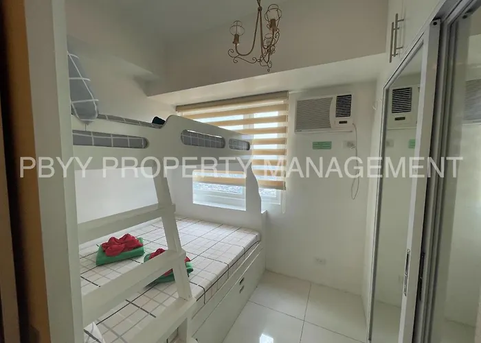 Apartment Residences Staycation By Pbyy