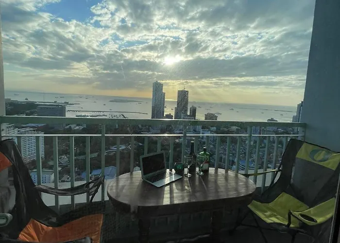 Apartment Residences Staycation By Pbyy Manila