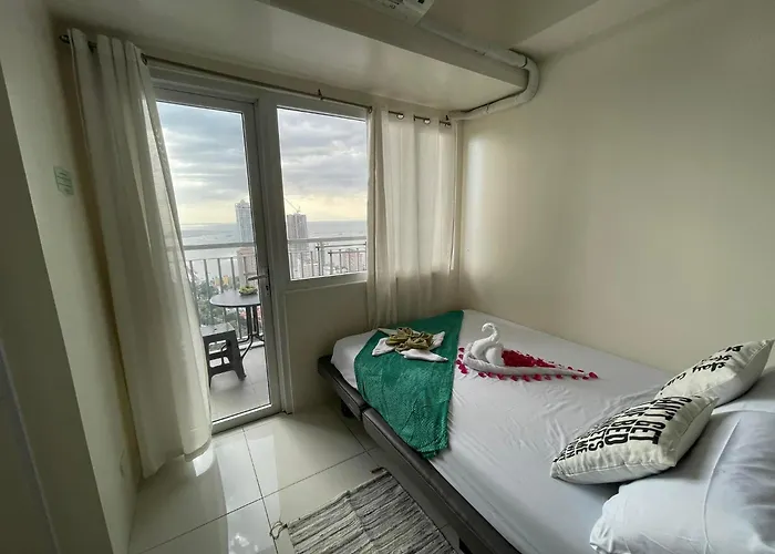 Apartment Residences Staycation By Pbyy Manila
