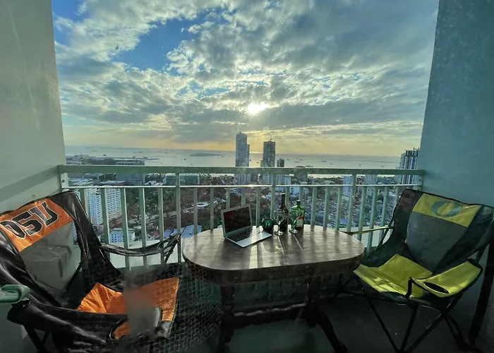 Residences Staycation By Pbyy Apartment *