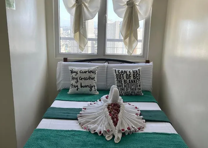 Apartment Residences Staycation By Pbyy *